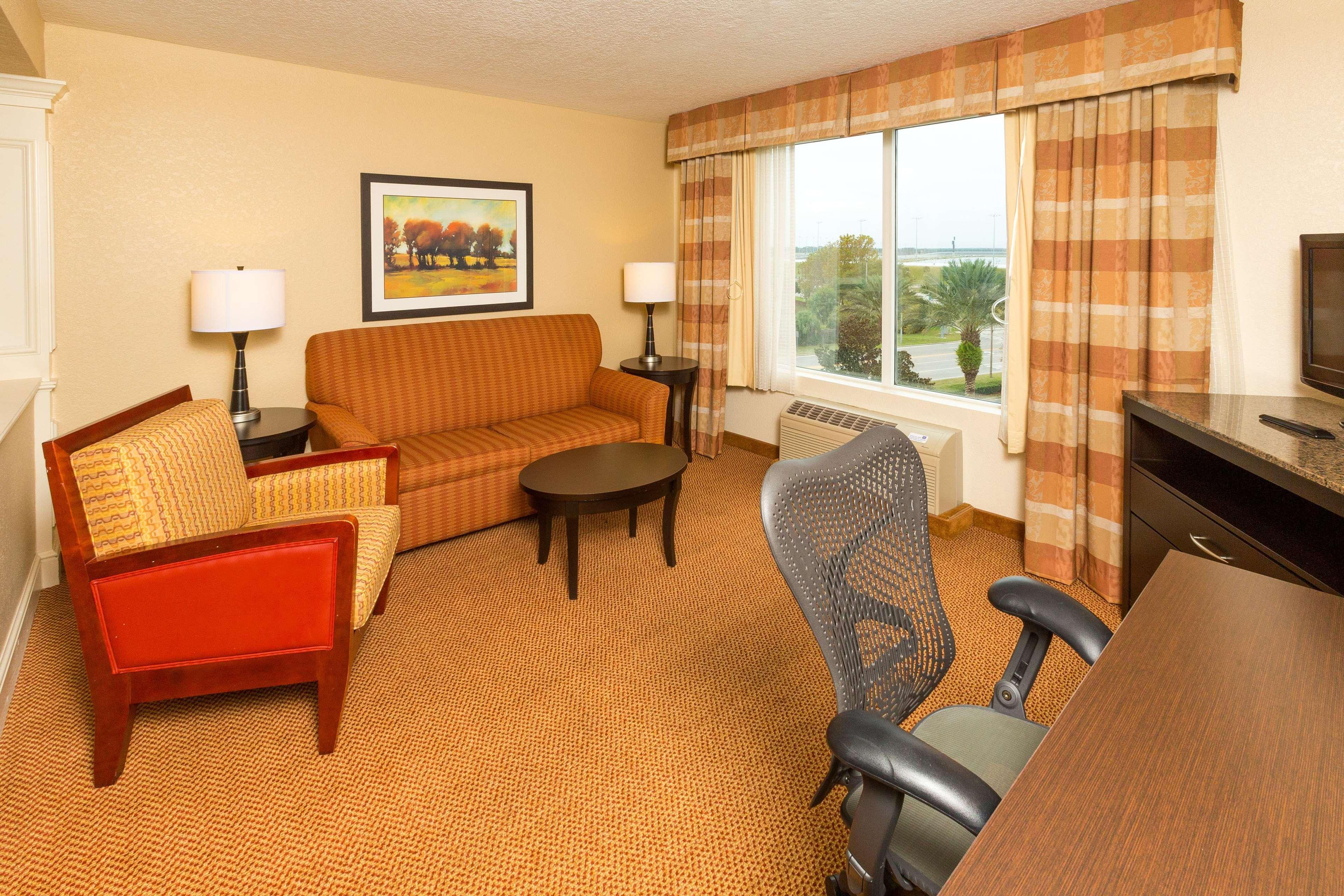 Hilton Garden Inn Daytona Beach Airport Экстерьер фото